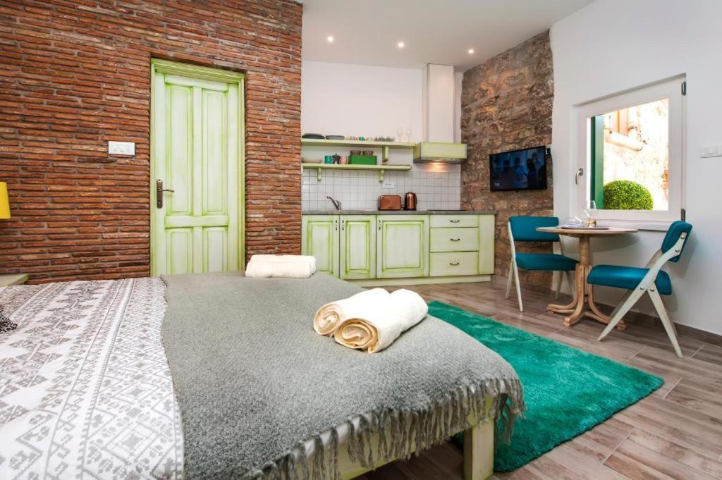 Studio Verde Ровінь Екстер'єр фото